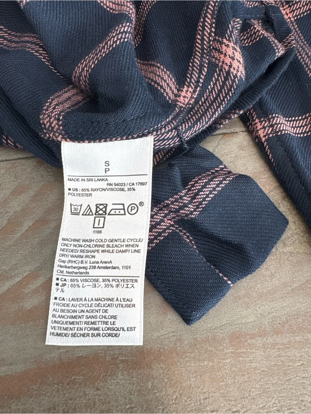 Banana Republic Women’s Boyfriend Fit Navy & Pink Plaid Button-Down Shirt, S
